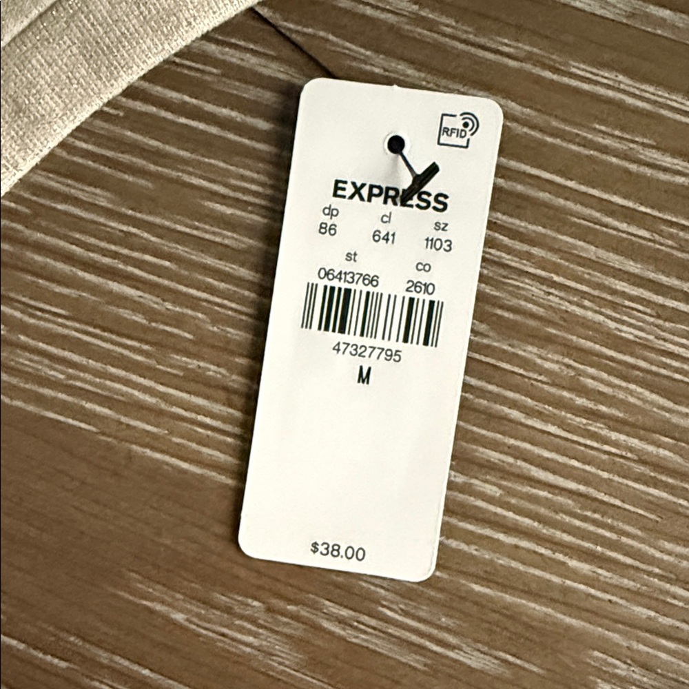 NWT Express Light Beige Muscle Tee - Picture 3 of 3